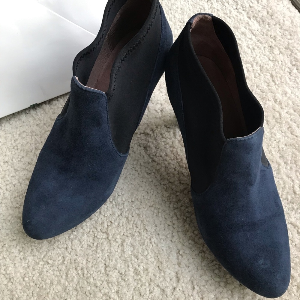 Women's Heeled Boots Navy Size 8